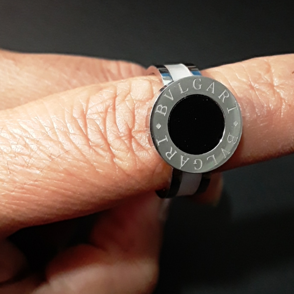 Ring - Picture 2 of 4